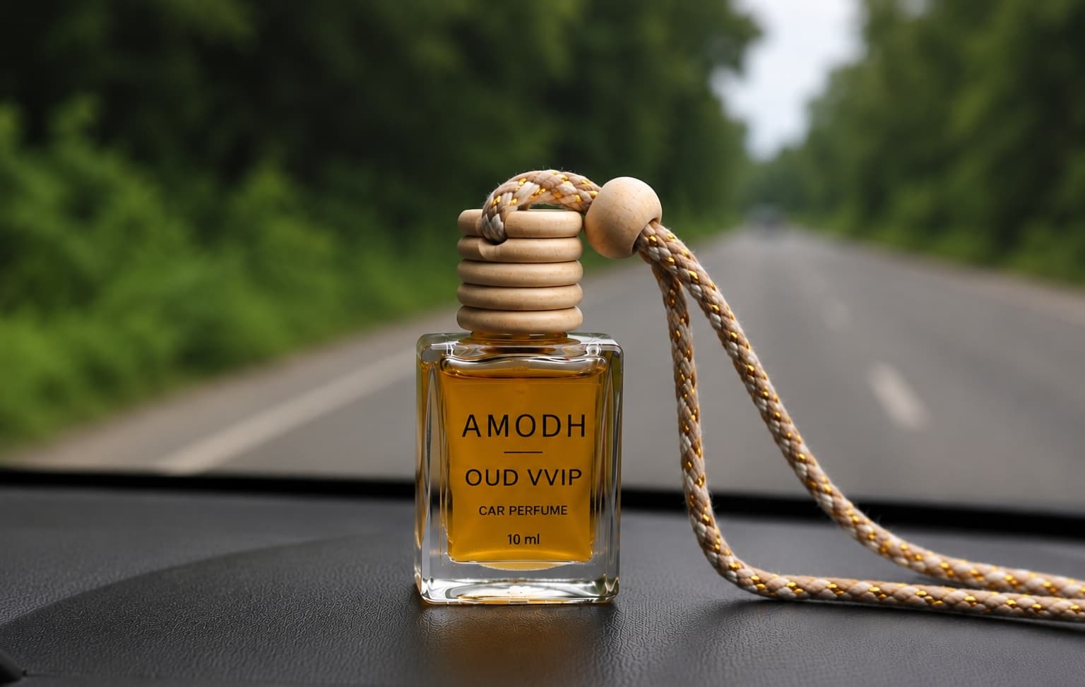 AMODH Oud VVIP bottle